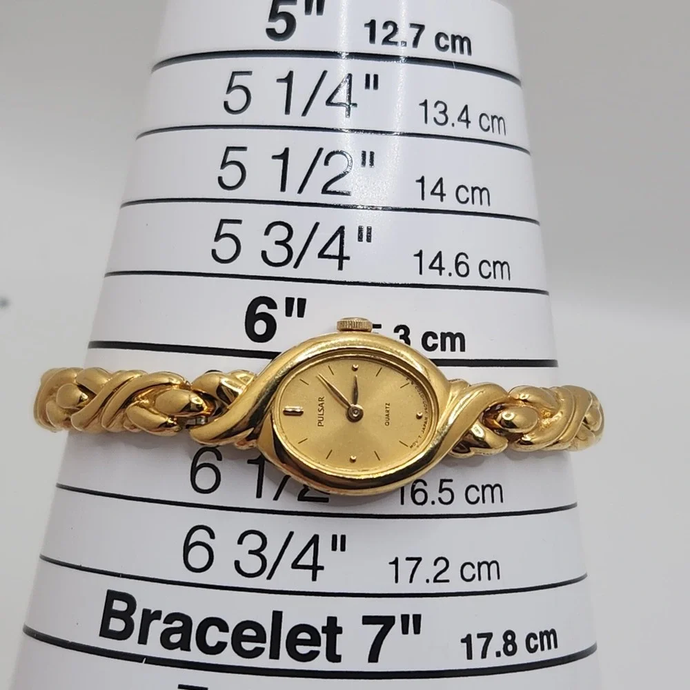 Dainty Pulsar Dress Watch Twisted Link Bracelet Minimalist Old Money READ